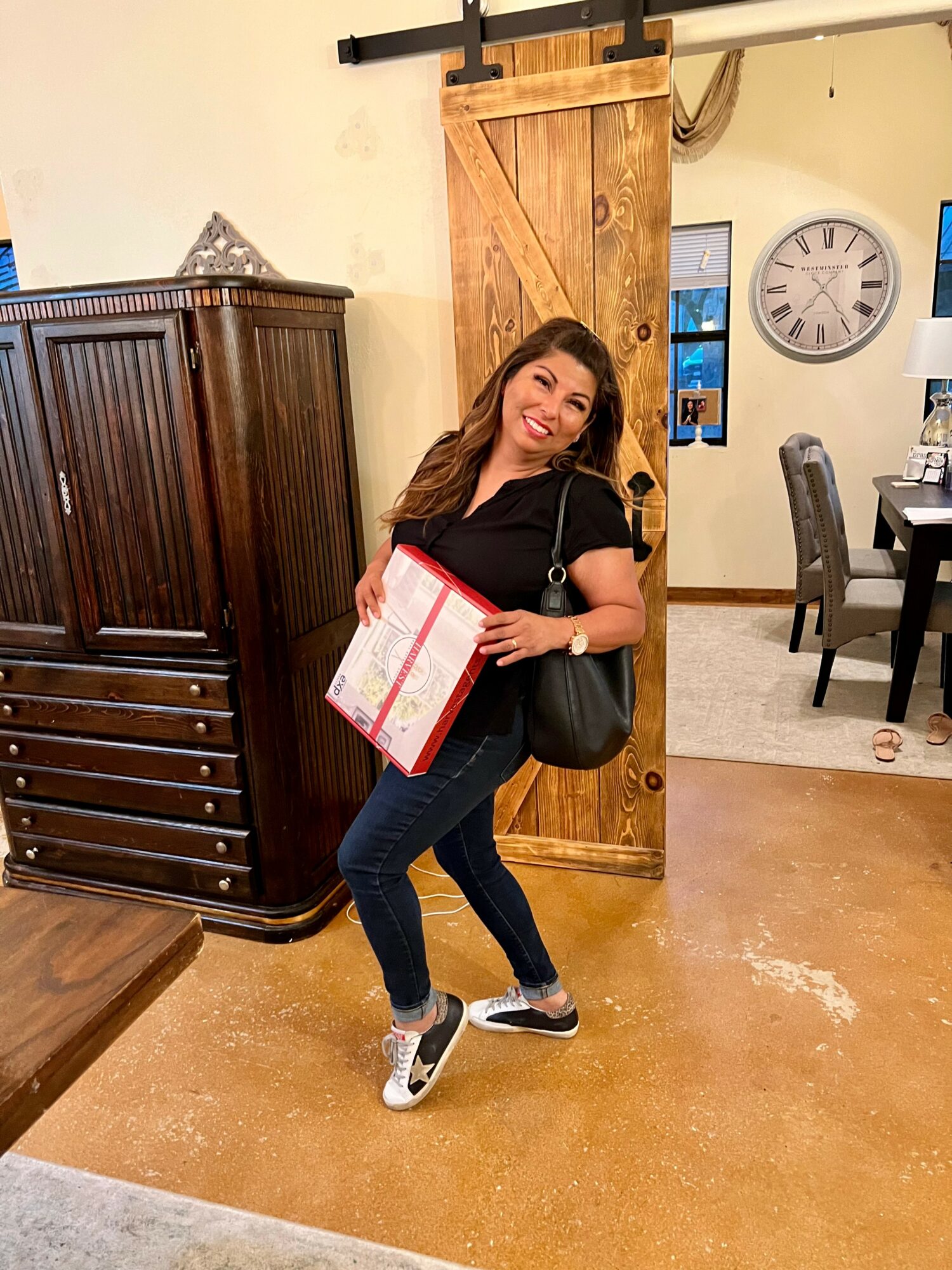 Meet Betsy NavaFlores of Harvest Real Estate Group Voyage Sanantonio